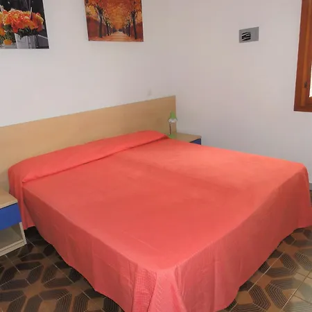 In A With Private Garden 公寓 比比翁